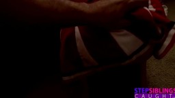 StepSiblingsCaught – Cheer-Slut Stiefschwester und BFF trainiert